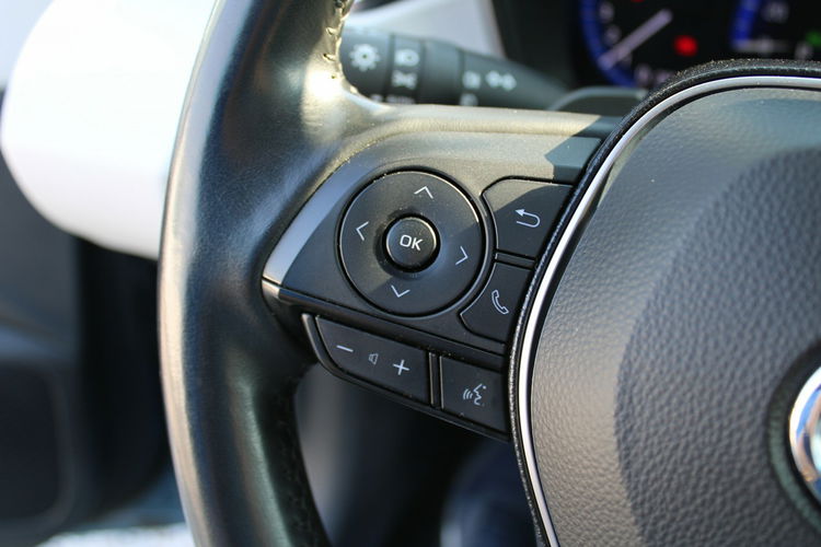 Toyota Corolla Comfort F-VAT SalonPL Gwarancja 2.0 180HP zdjęcie 21