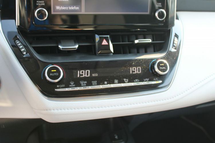 Toyota Corolla Comfort F-VAT SalonPL Gwarancja 2.0 180HP zdjęcie 26