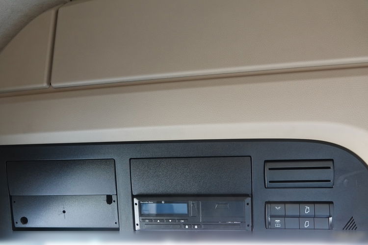 Mercedes ACTROS 1845 / HYDRAULIKA do wywrotu + dwuobwodowa / OPONY 100% / SPROWADZONY / 2018 ROK  zdjęcie 32