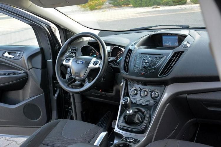 Kuga 1.5(150KM) Duża Navi Parktronic Relingi Keyless go ASO FORD zdjęcie 20