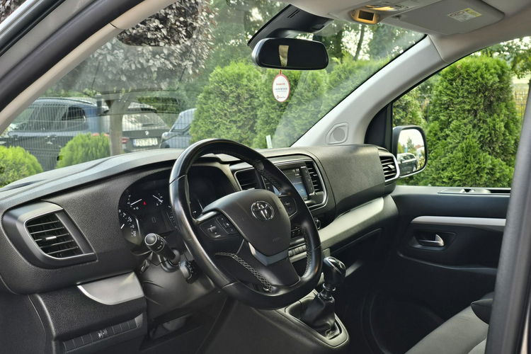 Toyota Proace Verso Long 2.0 D4D 150KM / Serwisowana w ASO / Bezwypadkowa zdjęcie 17