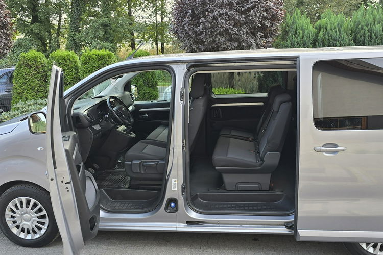 Toyota Proace Verso Long 2.0 D4D 150KM / Serwisowana w ASO / Bezwypadkowa zdjęcie 24
