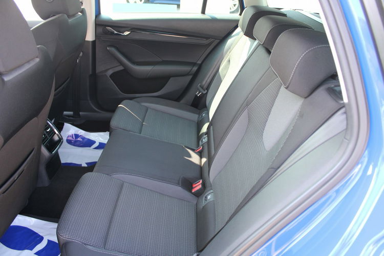 Skoda Octavia AMBITION F-vat Salon Polska Gwarancja KESSY FULL zdjęcie 9
