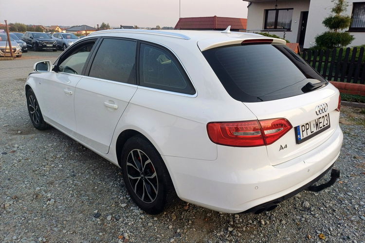 Audi A4 S-Line 2.0 TDI Automat 177KM Navi Klimatronic zdjęcie 3