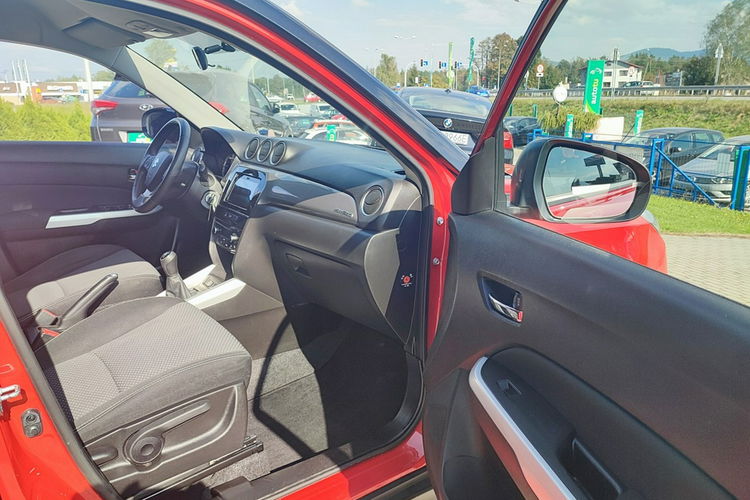 Suzuki Vitara 1.6 Comfort 4x4, 1.6 litra - 88 kW 16V zdjęcie 17