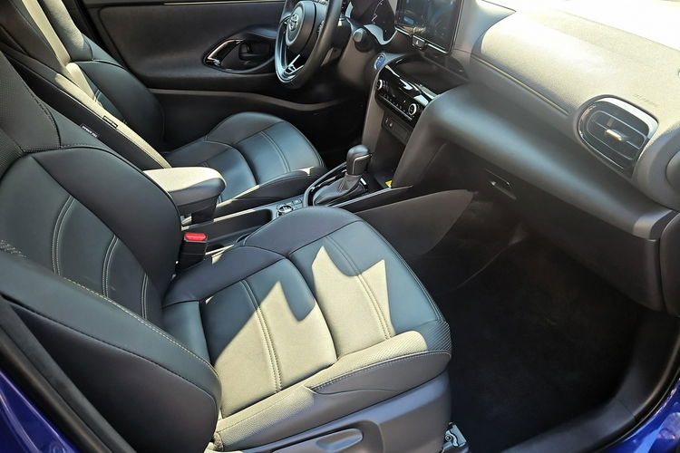 Toyota Yaris Cross 1.5 HSD 116KM 4x4 PREMIERE EDITION, salon Polska, gwarancja, FV23% zdjęcie 14