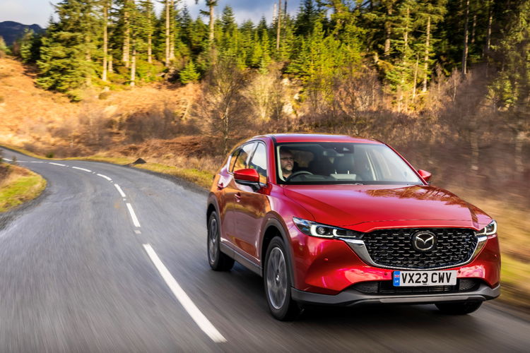 MAZDA CX-5 2.0 Exclusive-Line 2WD zdjęcie 2