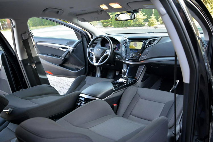 Hyundai i40 1.6(135KM) 12.2013r Xenon Navi Kamera Klimatronic 2xParktr Keyless go zdjęcie 18