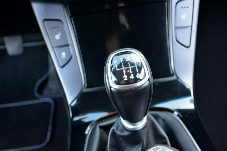 Hyundai i40 1.6(135KM) 12.2013r Xenon Navi Kamera Klimatronic 2xParktr Keyless go zdjęcie 28