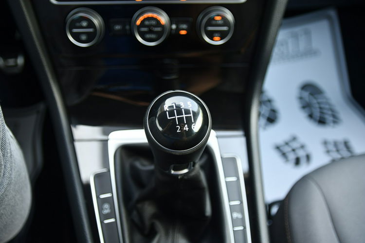 Volkswagen Golf 2.0tdi Serwis.Klimatronic 2 str.Podg.Fot.Navigacja.Parktronic. zdjęcie 27