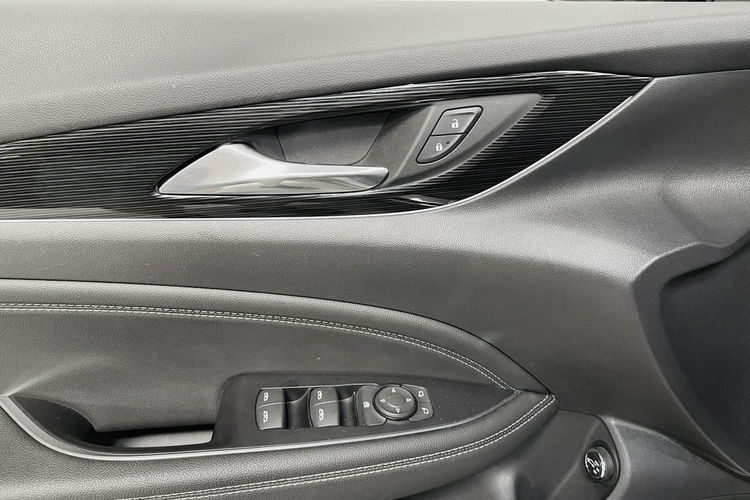 Opel Insignia 2.0 CDTI 170KM Innovation AppleCar NAVI LUX Led KeyLess Virtua Niemiec zdjęcie 16