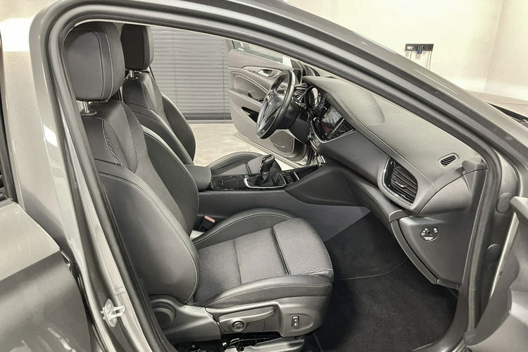 Opel Insignia 2.0 CDTI 170KM Innovation AppleCar NAVI LUX Led KeyLess Virtua Niemiec zdjęcie 41