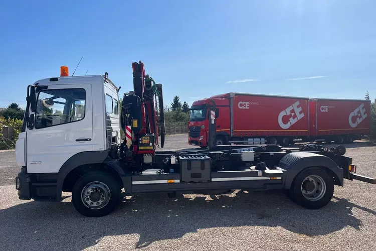 Mercedes ATEGO 1223 L HDS +HAKOWIEC zdjęcie 4