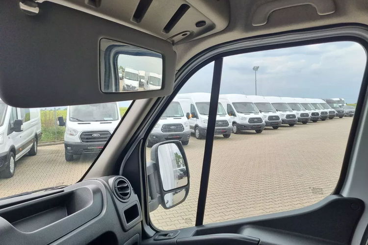 Renault Master 99999zł NETTO Kontener 8 ePAL 2.3 dCI/131KM zdjęcie 25