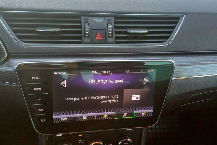 Skoda Superb Hybryda Plug In 218KM Bezwypadkowy zdjęcie 11