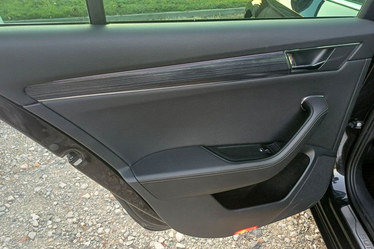 Skoda Superb Hybryda Plug In 218KM Bezwypadkowy zdjęcie 21