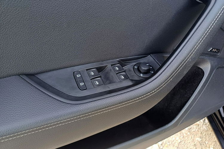 Skoda Superb Hybryda Plug In 218KM Bezwypadkowy zdjęcie 22