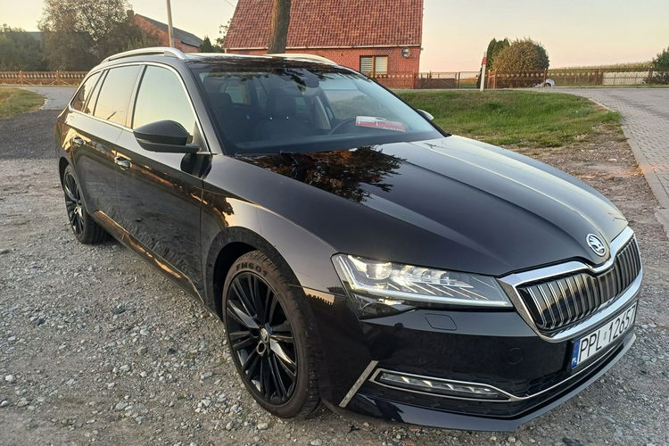Skoda Superb Hybryda Plug In 218KM Bezwypadkowy zdjęcie 3
