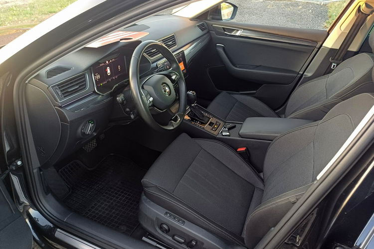 Skoda Superb Hybryda Plug In 218KM Bezwypadkowy zdjęcie 7