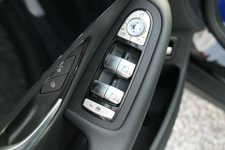 Mercedes GLC 220 4-Matic Skóra Led F-vat Gwarancja Salon Polska zdjęcie 16