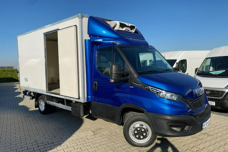 Iveco Daily 35C16 V SALON PL/ XENON / MROŹNIA CHŁODNIA-220V / BLIŹNIAKI / WINDA zdjęcie 2