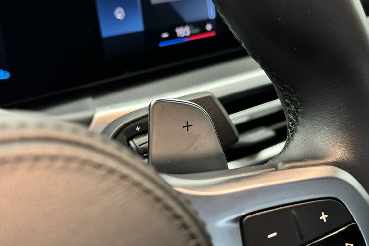 BMW 320 320d xDrive MPakiet Grzane Fotele Tempomat Dostęp Komfort Widescreen zdjęcie 25