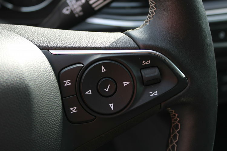 Opel Insignia 2.0 T Business Elegance S&S 200HP F-vat Gwarancja zdjęcie 19