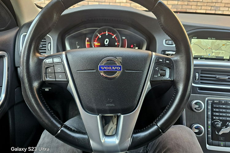 Volvo V60 2.0 Diesel148 Tys.Km Kremowe Skóry Momentum zdjęcie 15