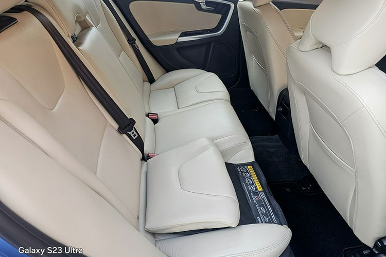 Volvo V60 2.0 Diesel148 Tys.Km Kremowe Skóry Momentum zdjęcie 20