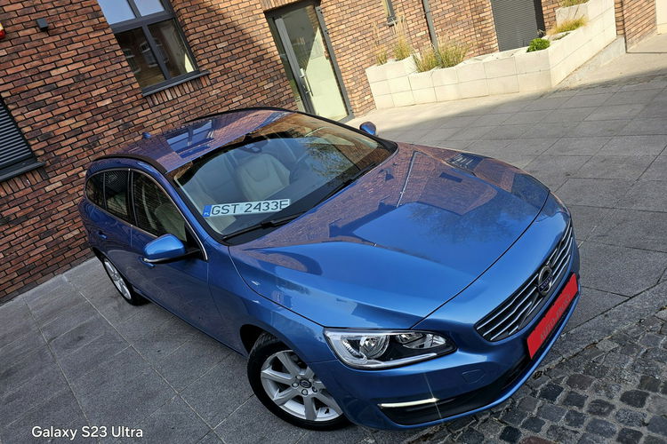 Volvo V60 2.0 Diesel148 Tys.Km Kremowe Skóry Momentum zdjęcie 3
