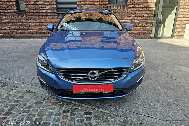 Volvo V60 2.0 Diesel148 Tys.Km Kremowe Skóry Momentum zdjęcie 4