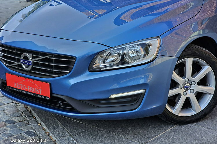 Volvo V60 2.0 Diesel148 Tys.Km Kremowe Skóry Momentum zdjęcie 5