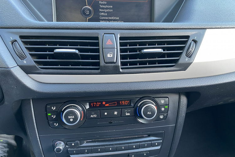 BMW X1 zadbane serwisowane zdjęcie 30
