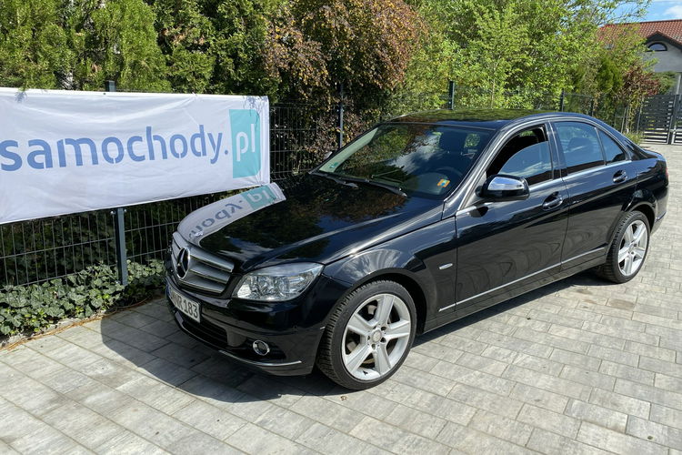 Mercedes C 180 Bardzo zadbana - 100% oryginalny przebieg.NOWY ROZRZĄD zdjęcie 29