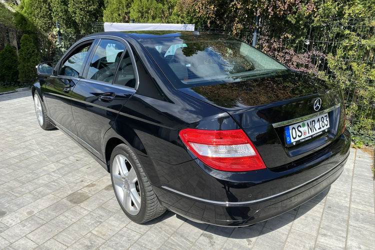 Mercedes C 180 Bardzo zadbana - 100% oryginalny przebieg.NOWY ROZRZĄD zdjęcie 30