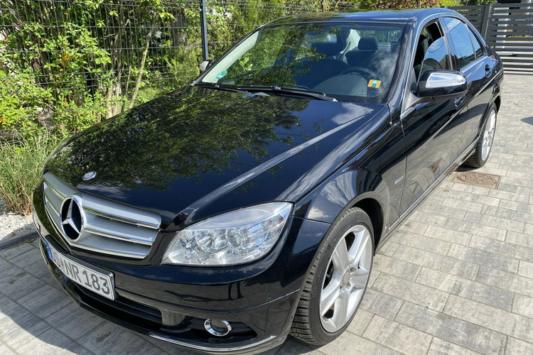 Mercedes C 180 Bardzo zadbana - 100% oryginalny przebieg.NOWY ROZRZĄD zdjęcie 34