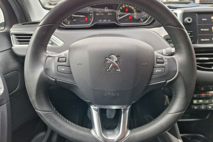 Peugeot 2008 Navi. Kamera. Led. Klimatronik. zdjęcie 17