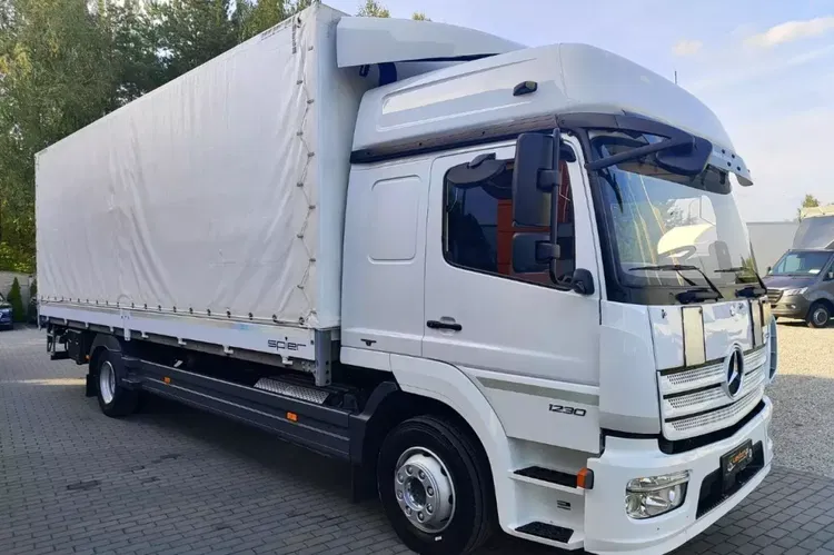 Mercedes ATEGO zdjęcie 4