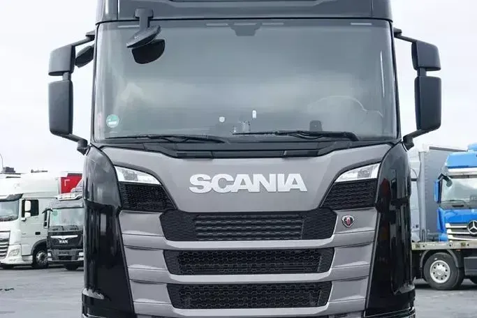 Scania S 560 / SUPER / ACC / E 6 / RETARDER / BAKI 1230 L zdjęcie 14