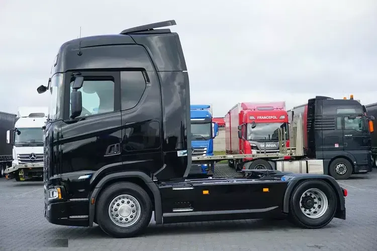 Scania S 560 / SUPER / ACC / E 6 / RETARDER / BAKI 1230 L zdjęcie 3