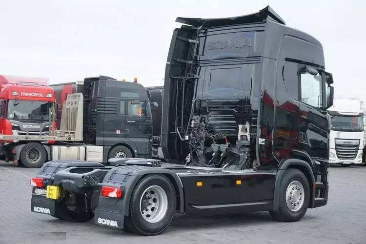 Scania S 560 / SUPER / ACC / E 6 / RETARDER / BAKI 1230 L zdjęcie 6