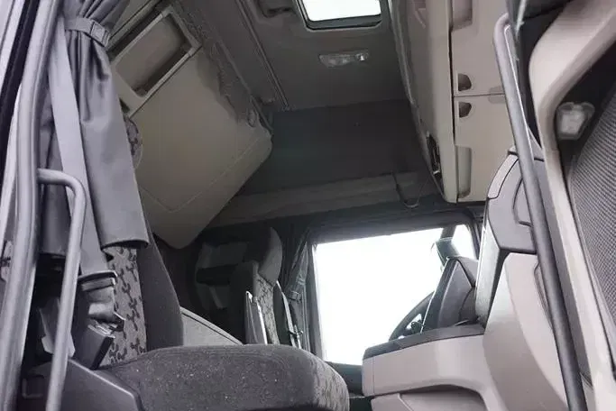 Scania S 560 / SUPER / ACC / E 6 / RETARDER / BAKI 1230 L zdjęcie 8