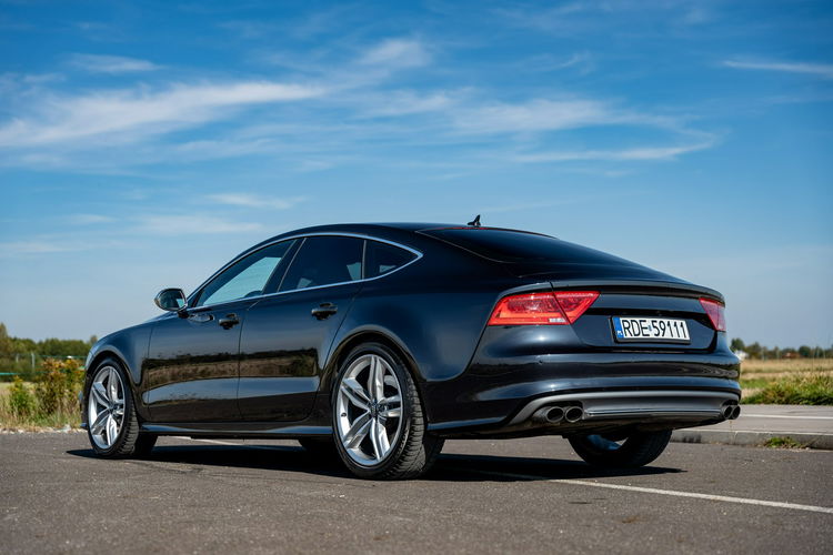 Audi S7 4.0L V8 / 520KM / Bogate wyposażenie / Regularne przeglądy zdjęcie 11