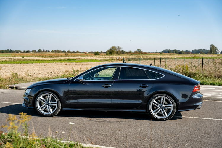 Audi S7 4.0L V8 / 520KM / Bogate wyposażenie / Regularne przeglądy zdjęcie 14