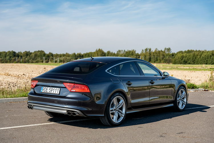 Audi S7 4.0L V8 / 520KM / Bogate wyposażenie / Regularne przeglądy zdjęcie 18