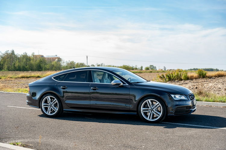 Audi S7 4.0L V8 / 520KM / Bogate wyposażenie / Regularne przeglądy zdjęcie 5