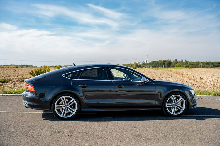 Audi S7 4.0L V8 / 520KM / Bogate wyposażenie / Regularne przeglądy zdjęcie 7