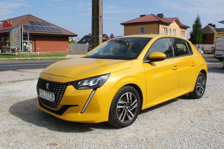 Peugeot 208 zdjęcie 1