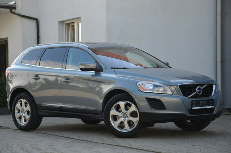 Volvo XC 60 Opłacone 2.0D3 163KM Serwis Panorama Bi-xenon Skóra Navi Kamera zdjęcie 10