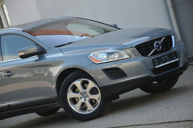 Volvo XC 60 Opłacone 2.0D3 163KM Serwis Panorama Bi-xenon Skóra Navi Kamera zdjęcie 11